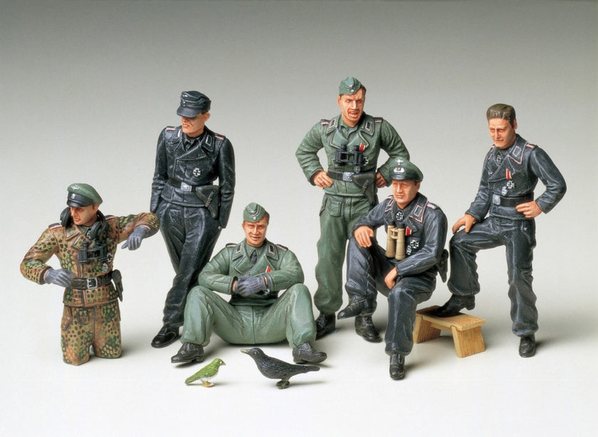 Tamiya 1/35 German Tank Crew At Rest